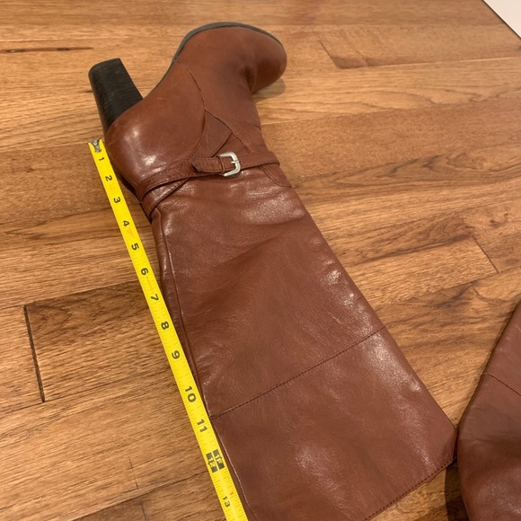 Boots - Picture 4 of 4